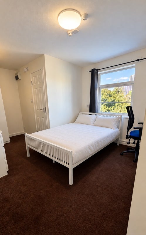 Room London Road in Sheffield