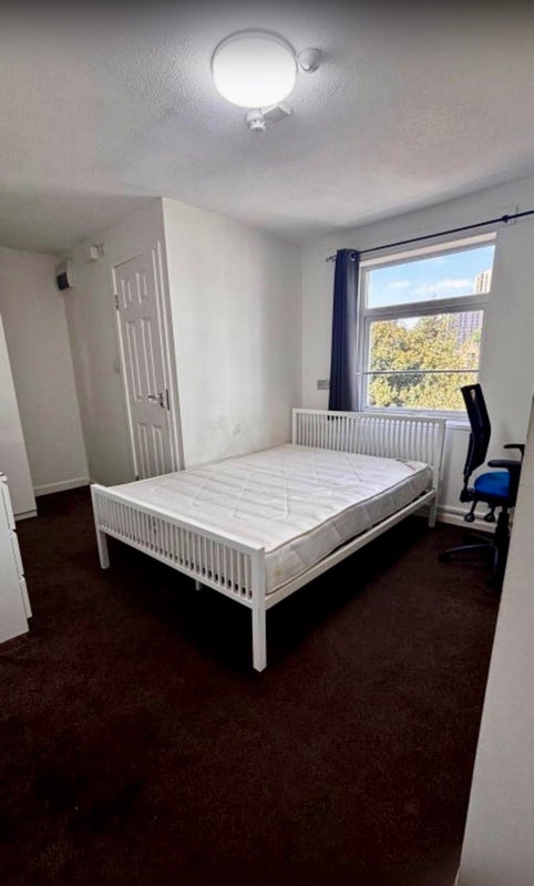 Room London Road in Sheffield