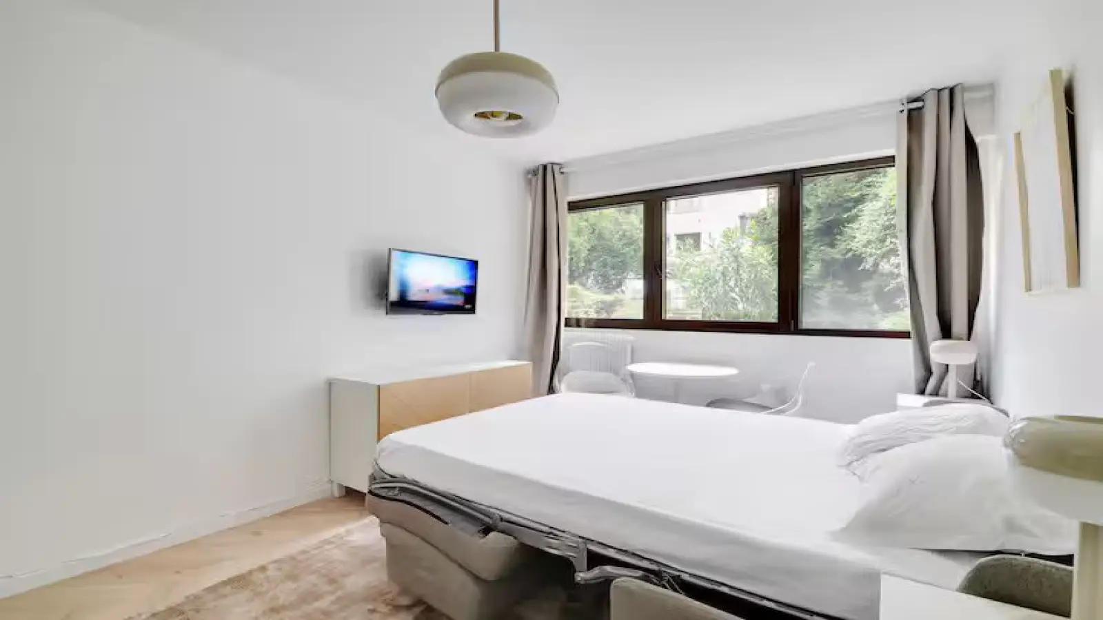 Appartement Rue Pierre Louys à Paris