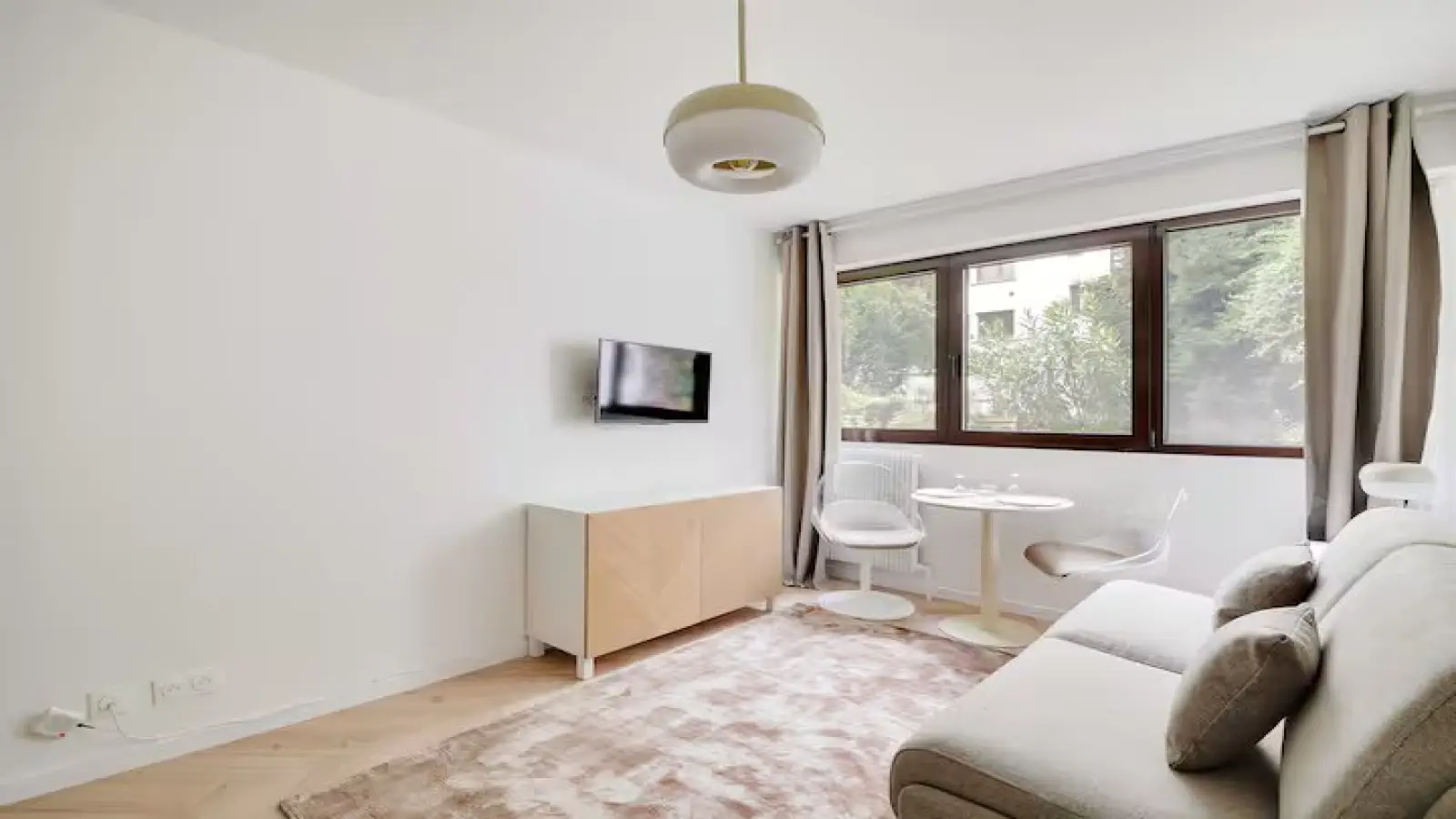 Appartement Rue Pierre Louys à Paris