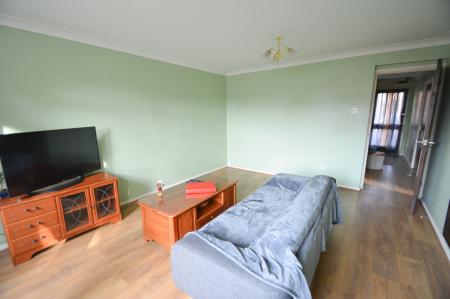 Flat Burton Court in Peterborough