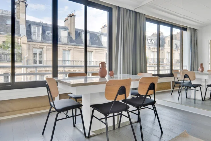 Flat Rue Boissière in Paris
