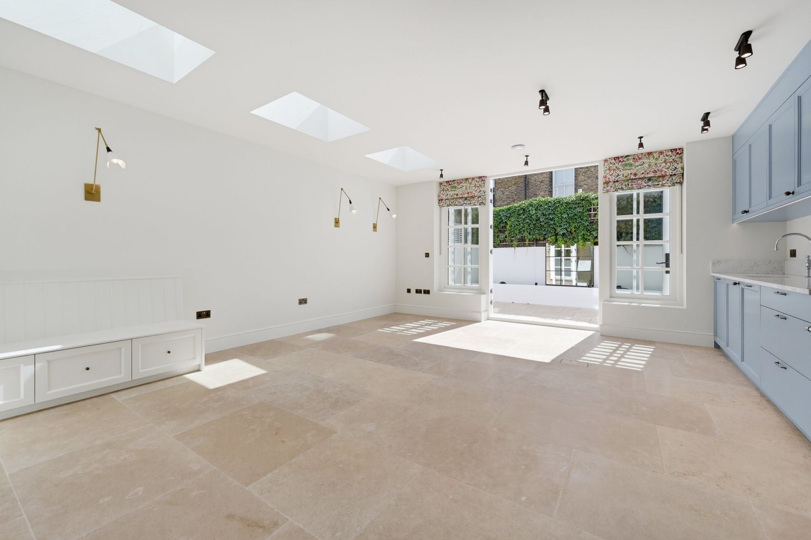 House Ringmer Avenue in Greater London