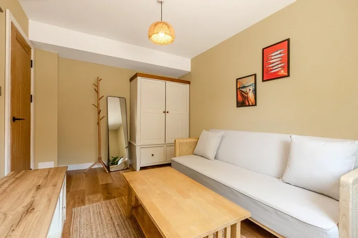 House Felmersham Close in Greater London
