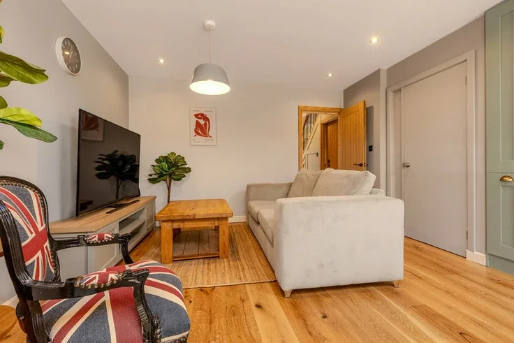 House Felmersham Close in Greater London