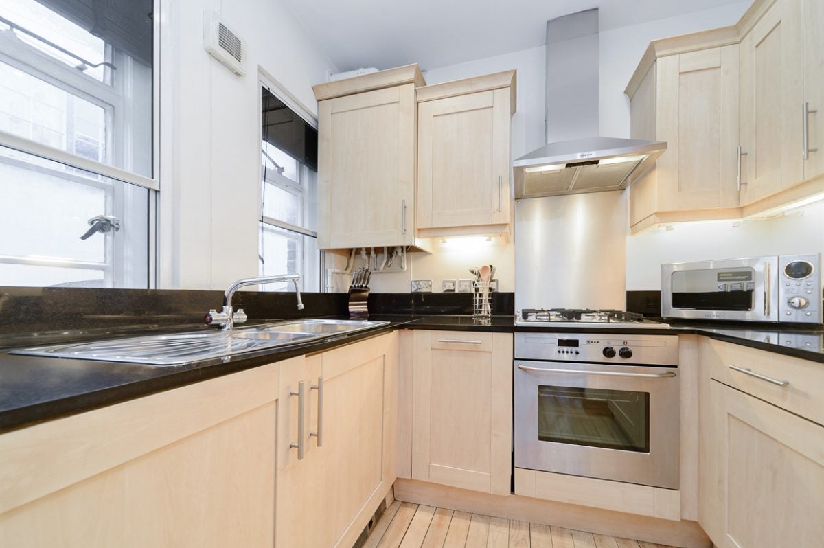 Flat Langley Court in City of Westminster