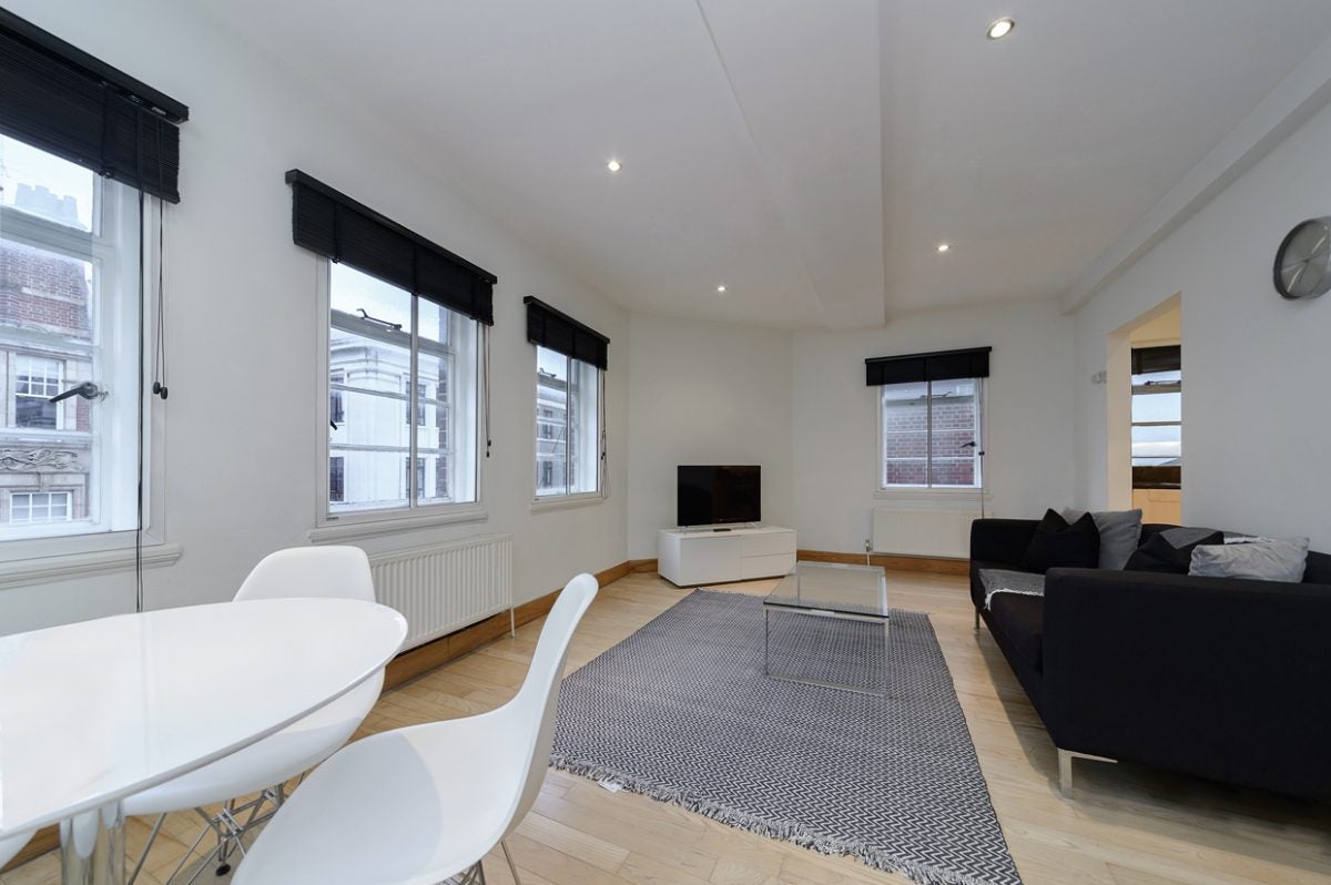Flat Langley Court in City of Westminster