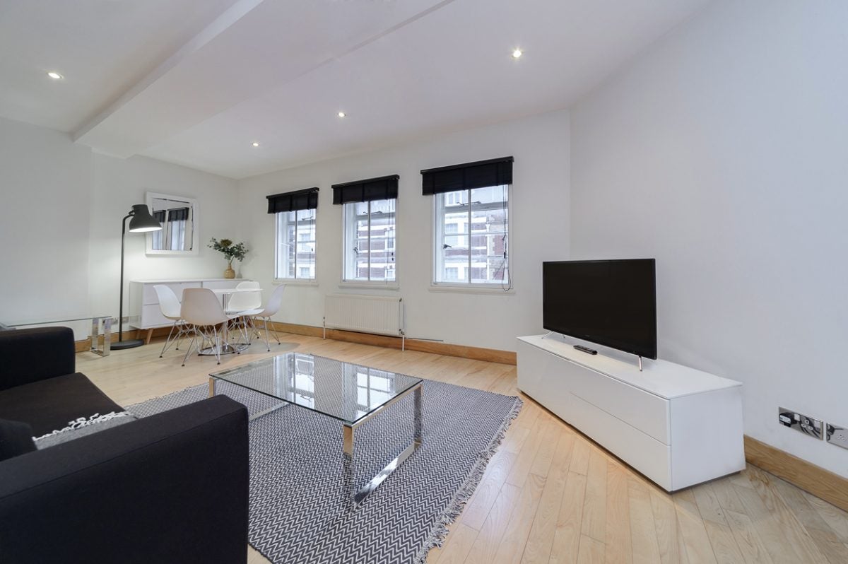 Flat Langley Court in City of Westminster