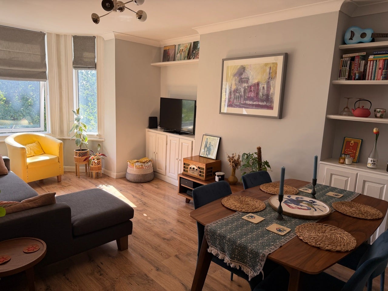 Flat Maberley Crescent in Greater London