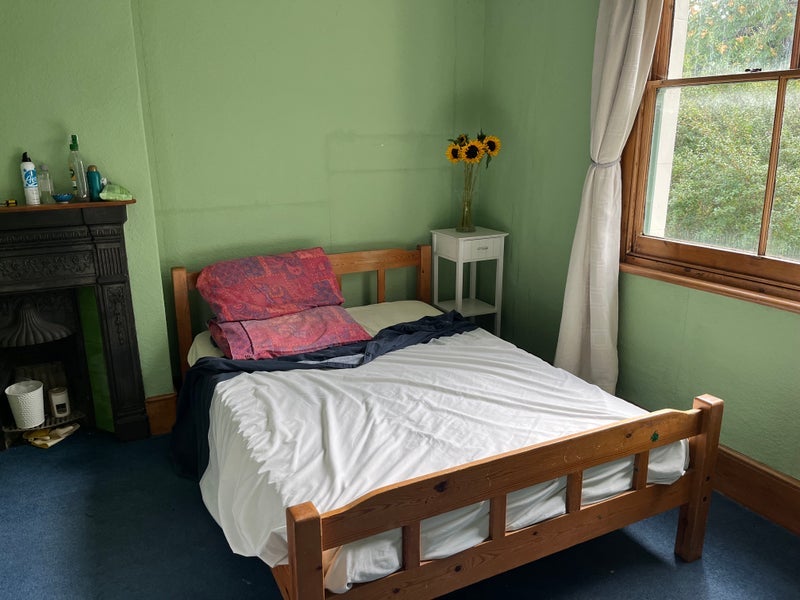 Room Blenheim Crescent in Greater London