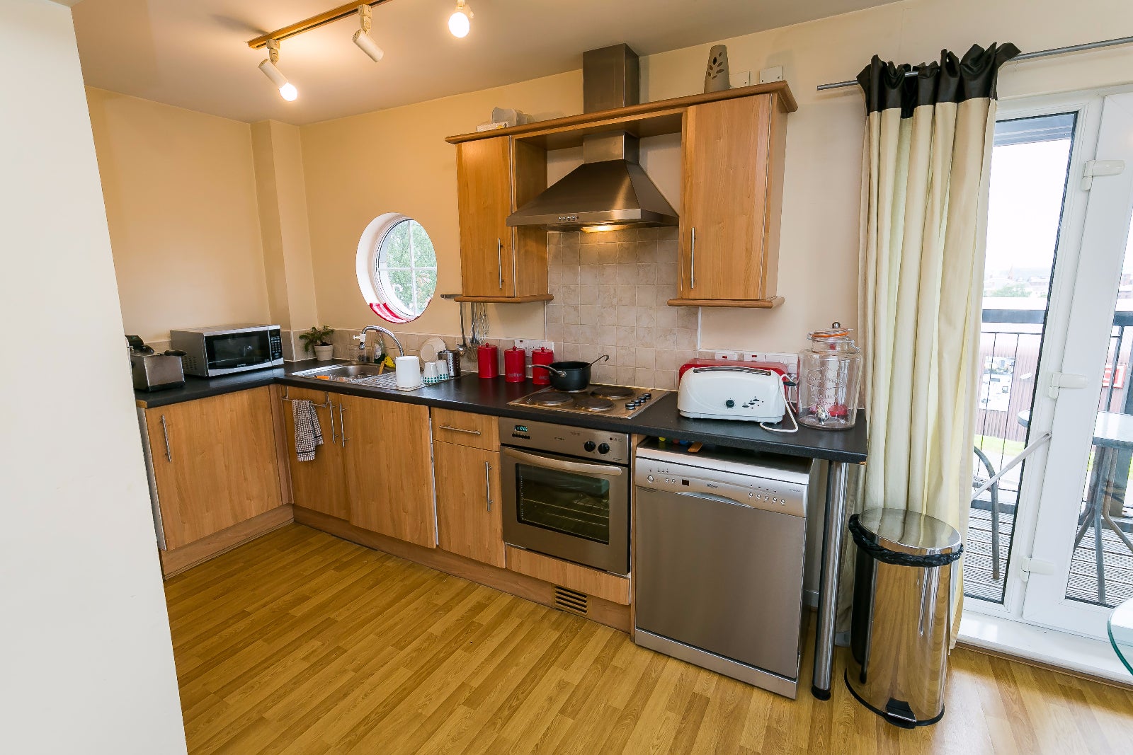 Flat Gilmartin Grove in Liverpool