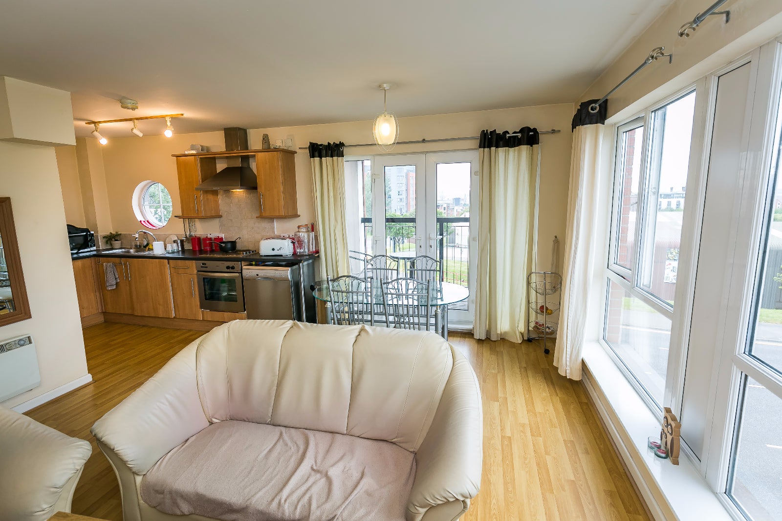 Flat Gilmartin Grove in Liverpool