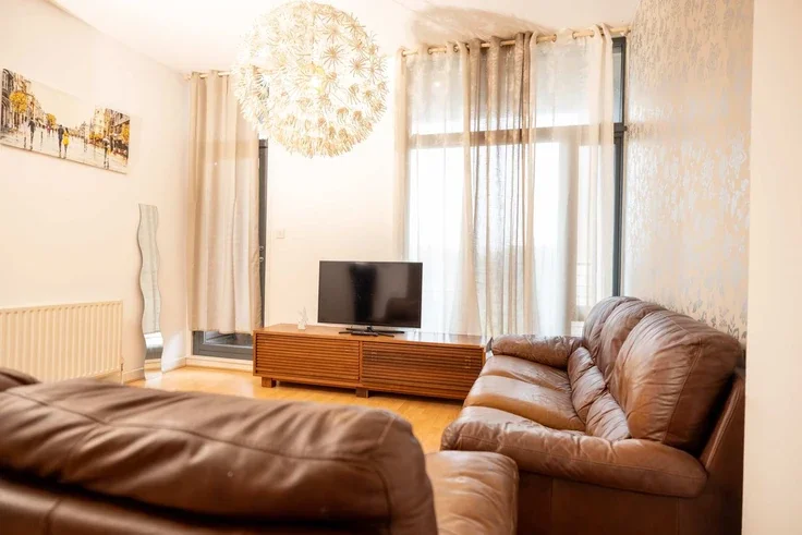 Flat Pollokshaws Road in Glasgow