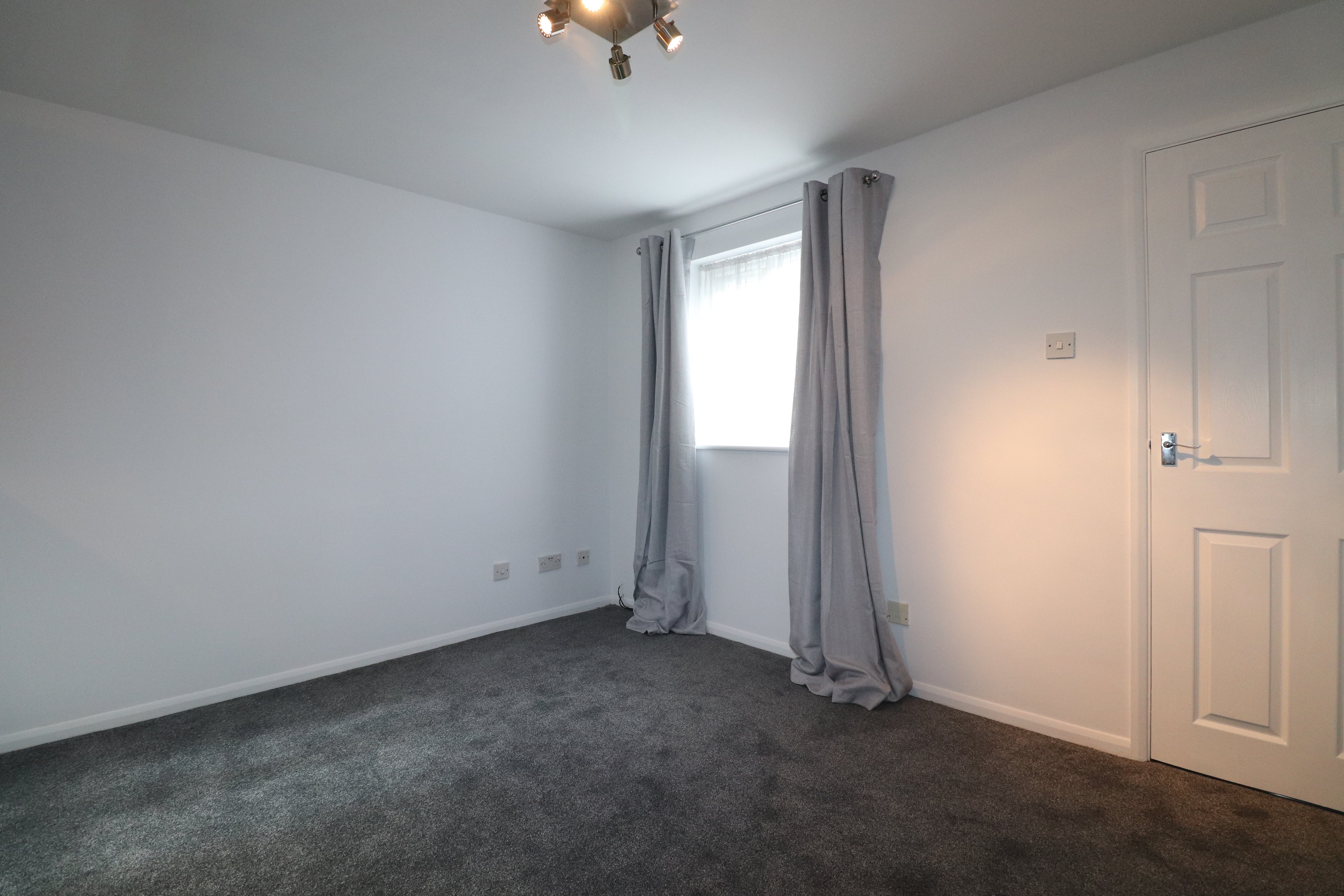 Flat Fairfax Road in Colchester