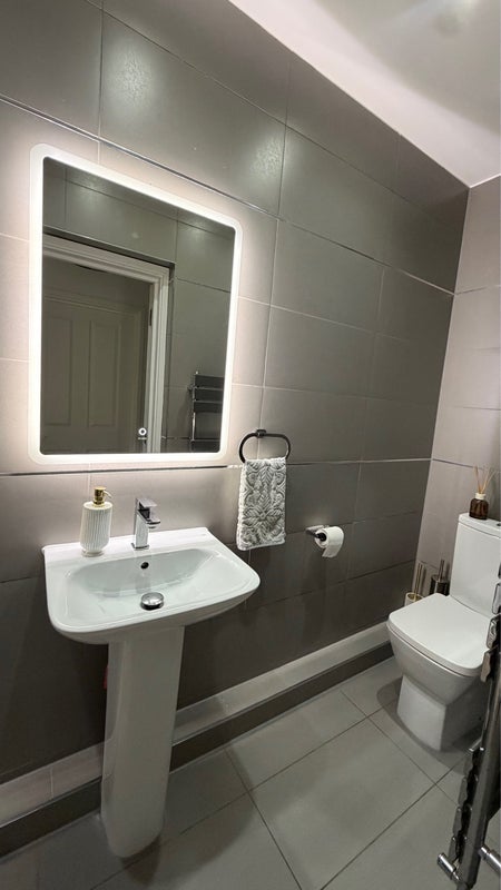 Room Aldeburgh Street in Greater London