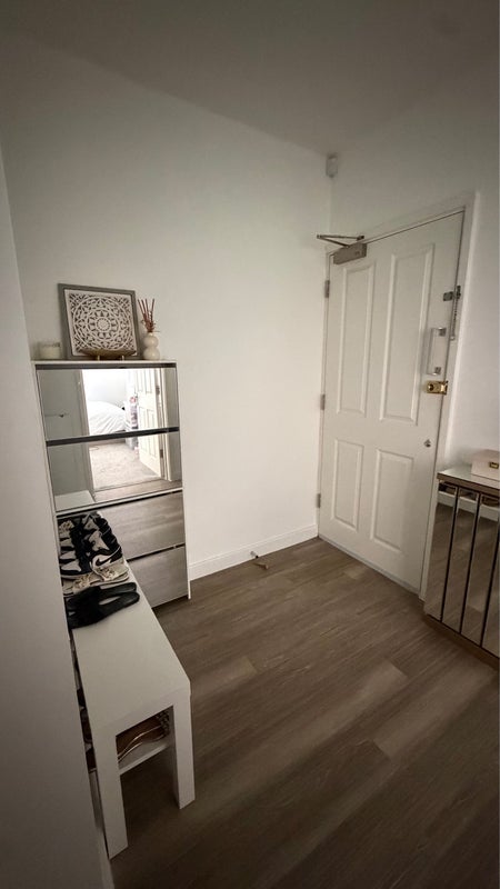 Room Aldeburgh Street in Greater London