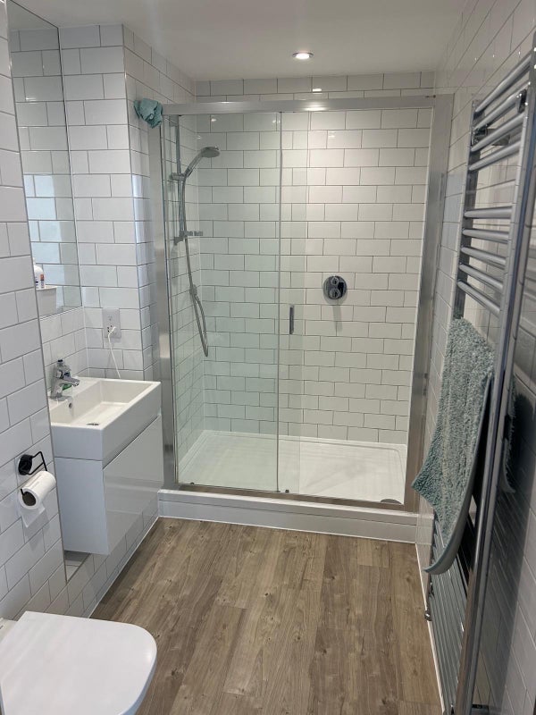 Room Hatcham Street in Greater London