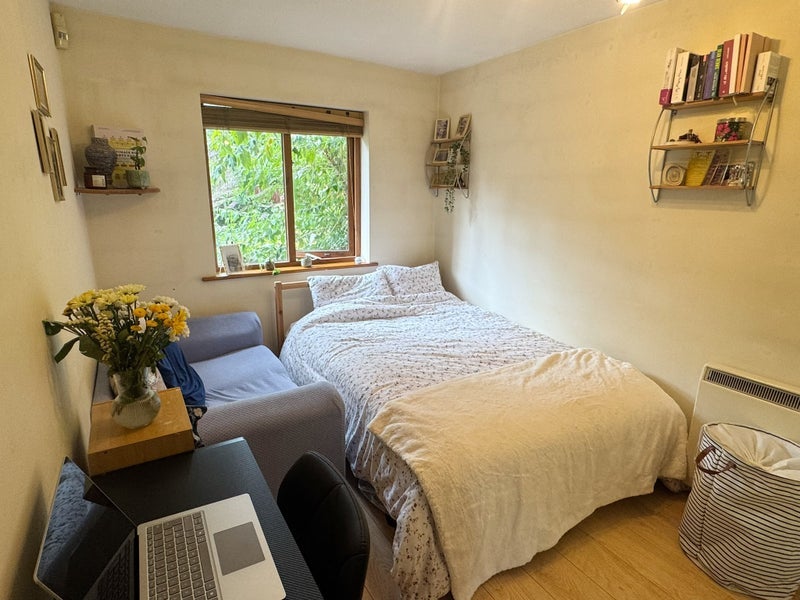 Room Baltic Court in Greater London