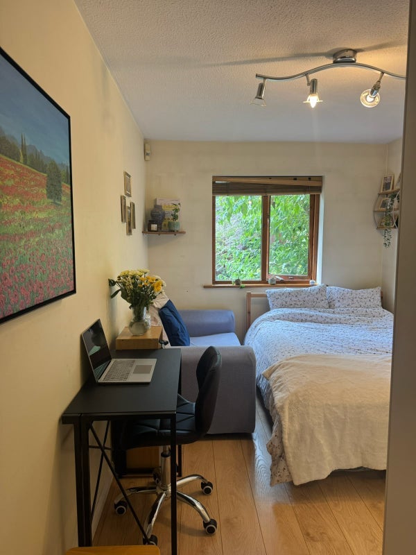 Room Baltic Court in Greater London