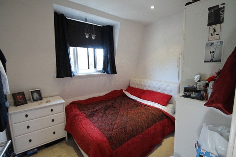 Flat Camberwell Road in Greater London