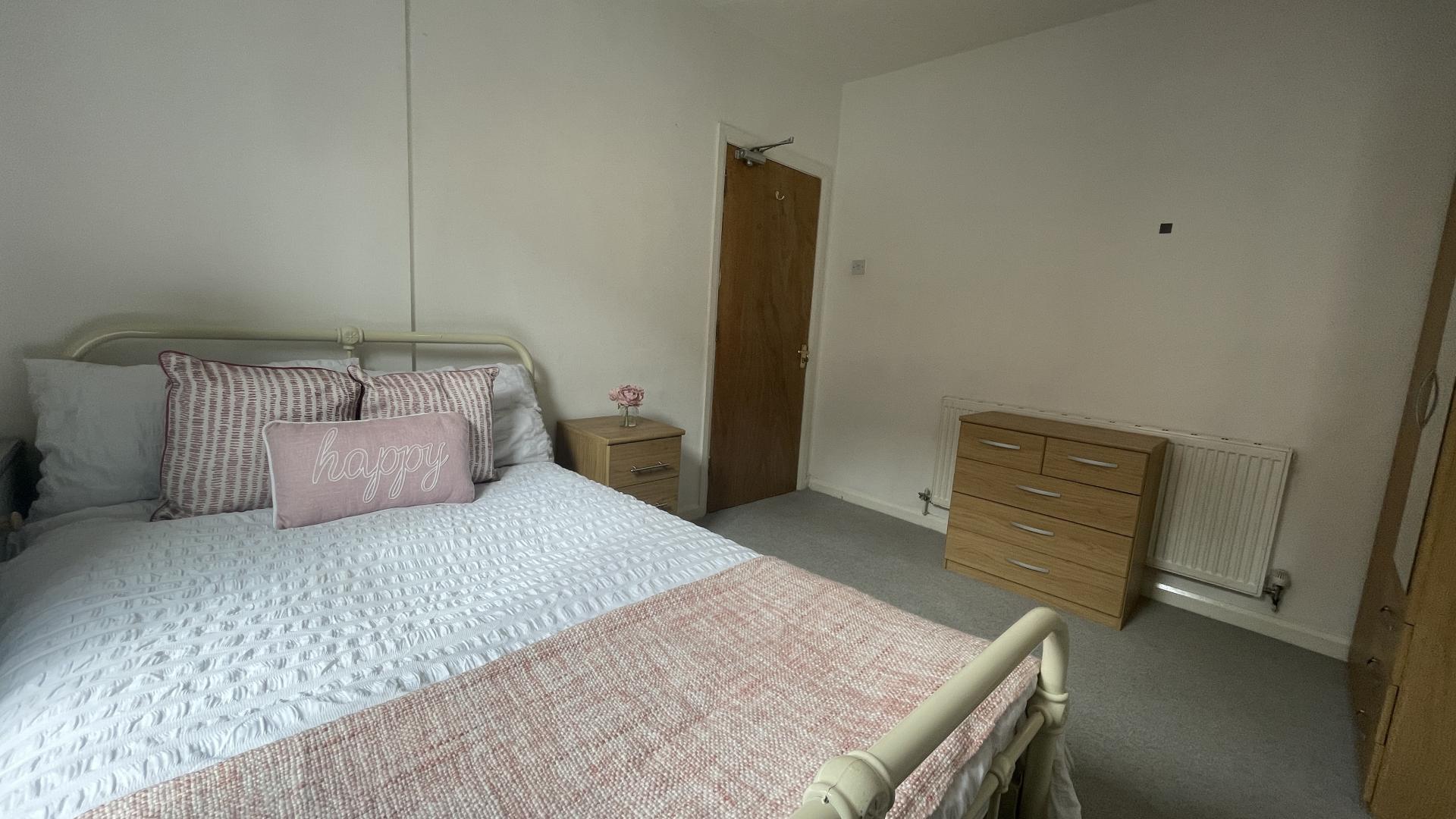 Room Vernon Road in Chester