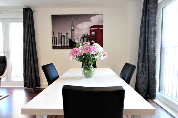 Flat Ordsall Lane in Salford