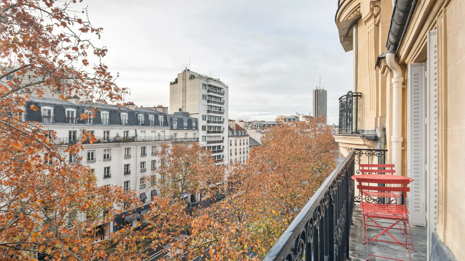Flat Avenue des Ternes in Paris