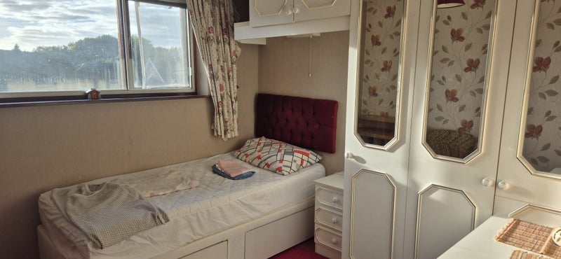 Room Castel Close in Newcastle-under-Lyme