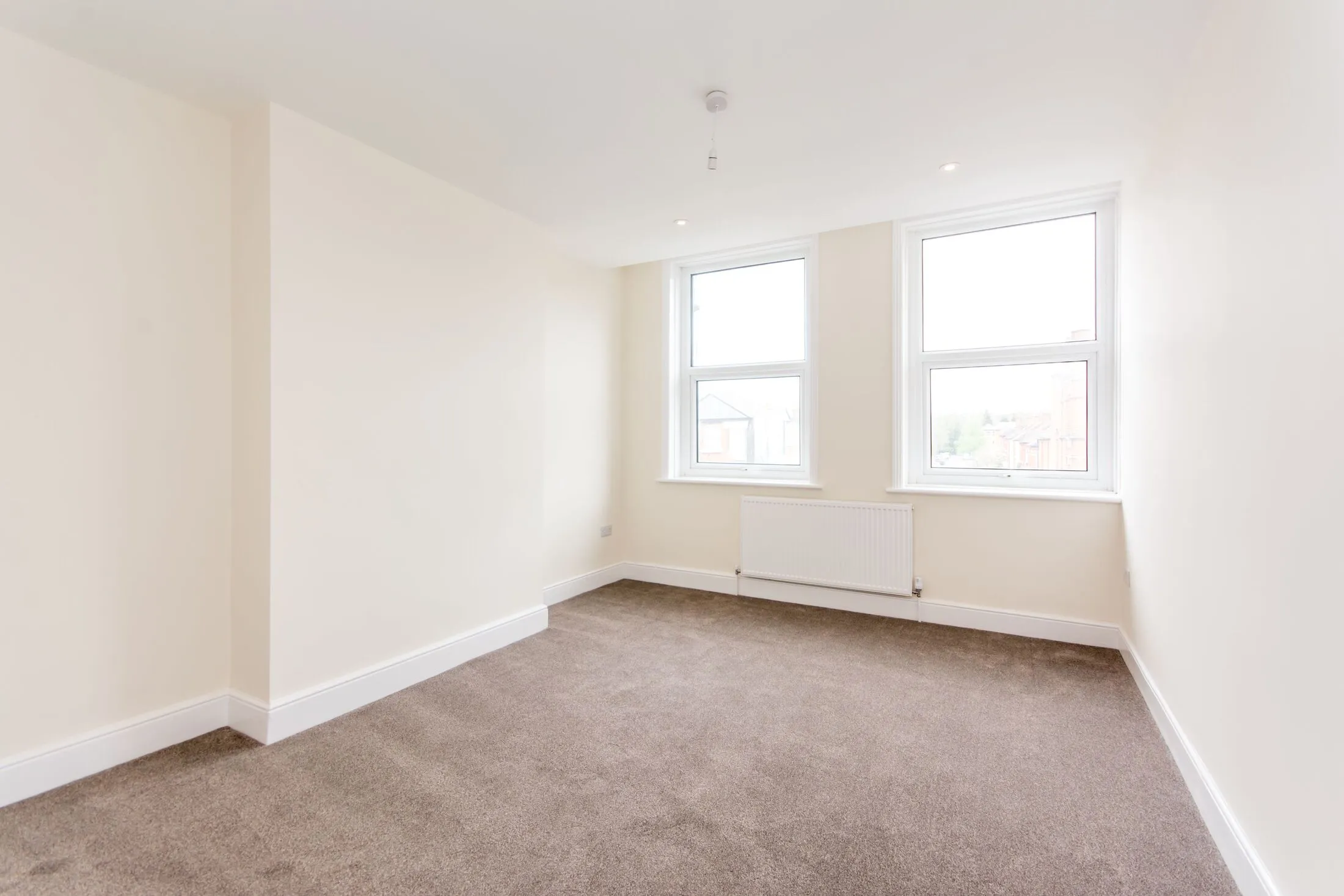 Flat Cricklewood Broadway in Greater London
