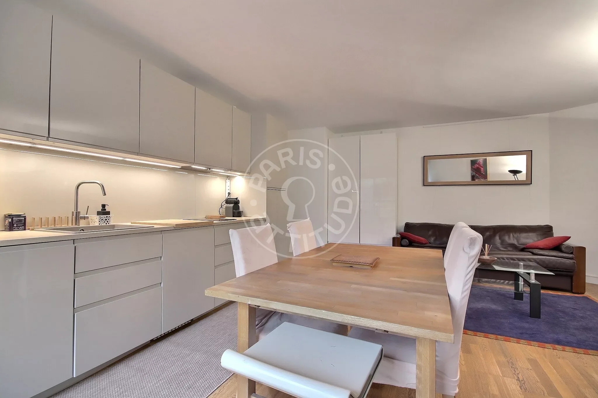 Flat Rue Georgette Agutte in Paris