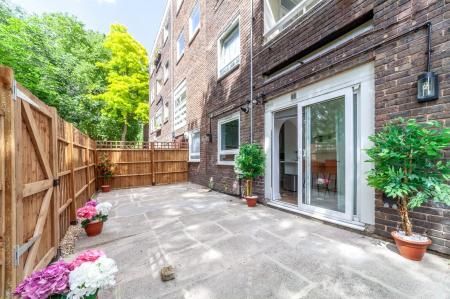 Flat Bourne Terrace in City of Westminster