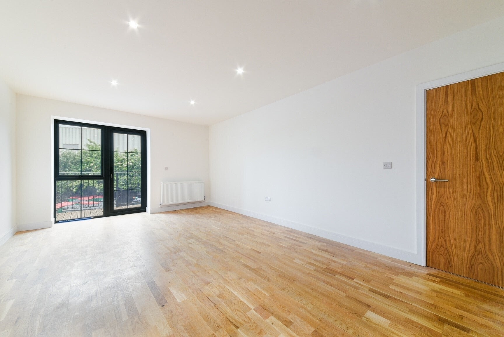 Flat Stafford Road in Greater London