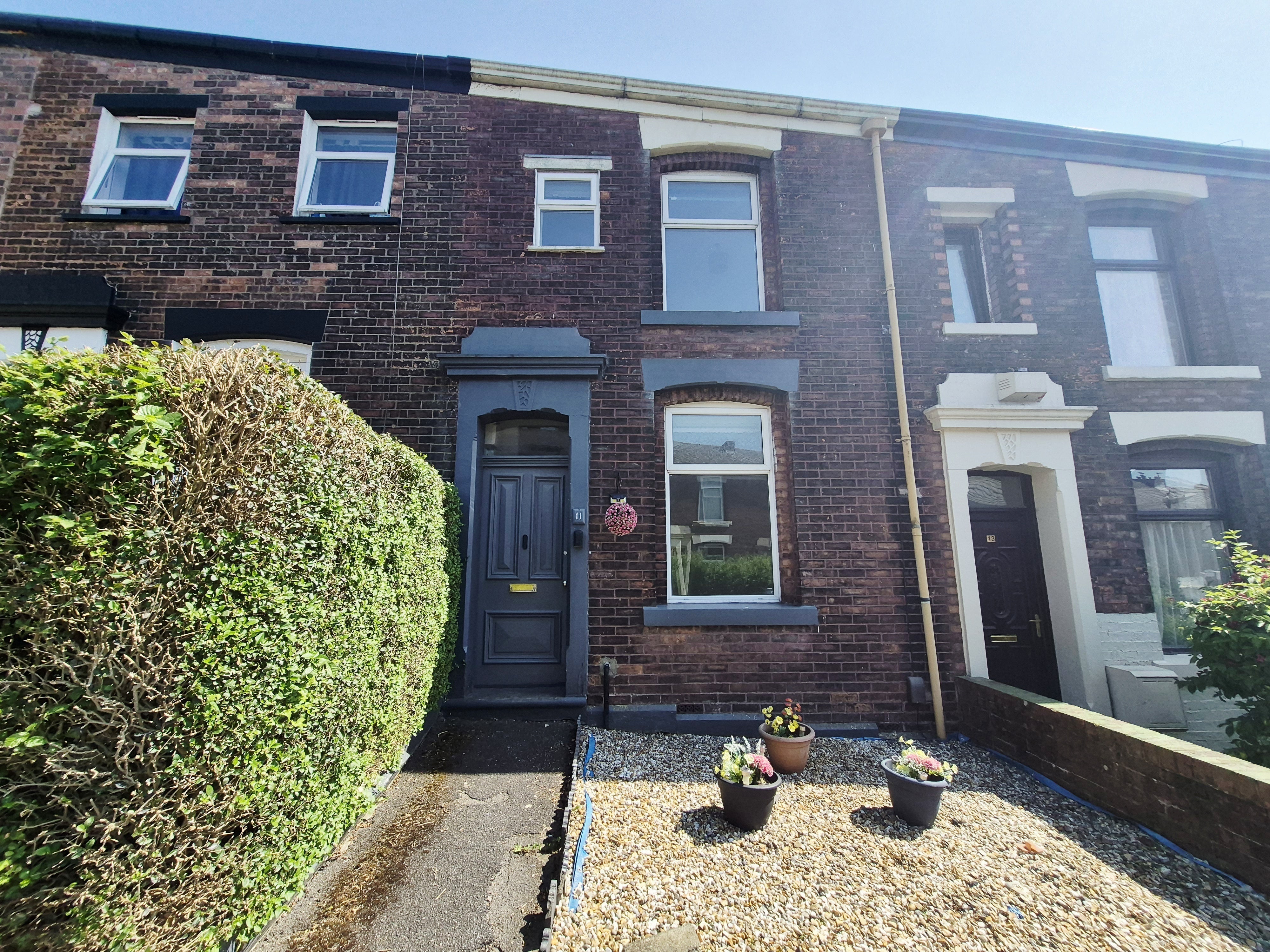 House Woodbury Avenue in Blackburn