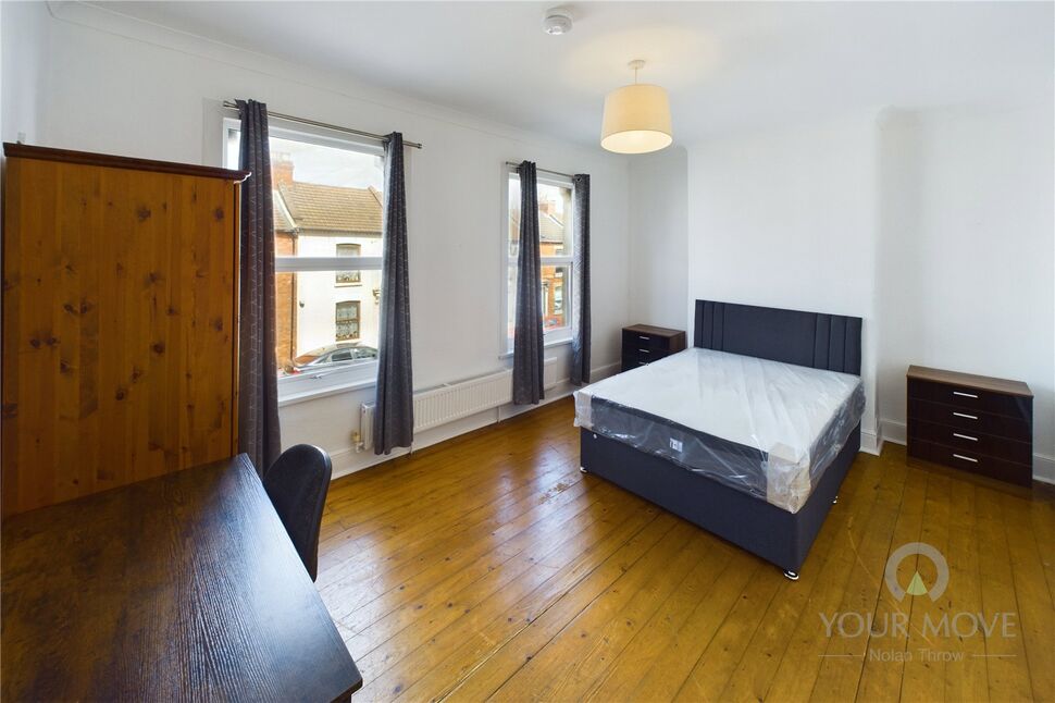 Room Cyril Street in Northampton