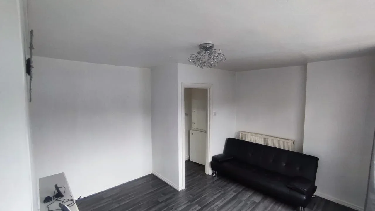 Flat Kemberton Road in Birmingham