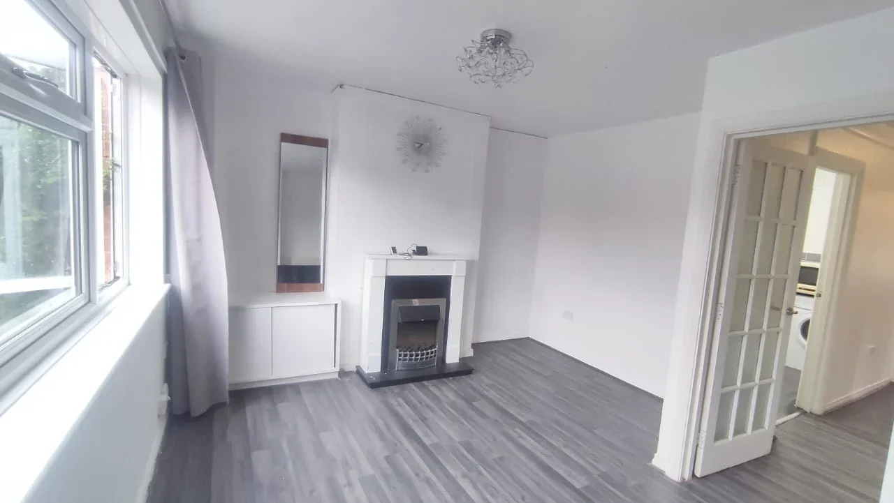 Flat Kemberton Road in Birmingham
