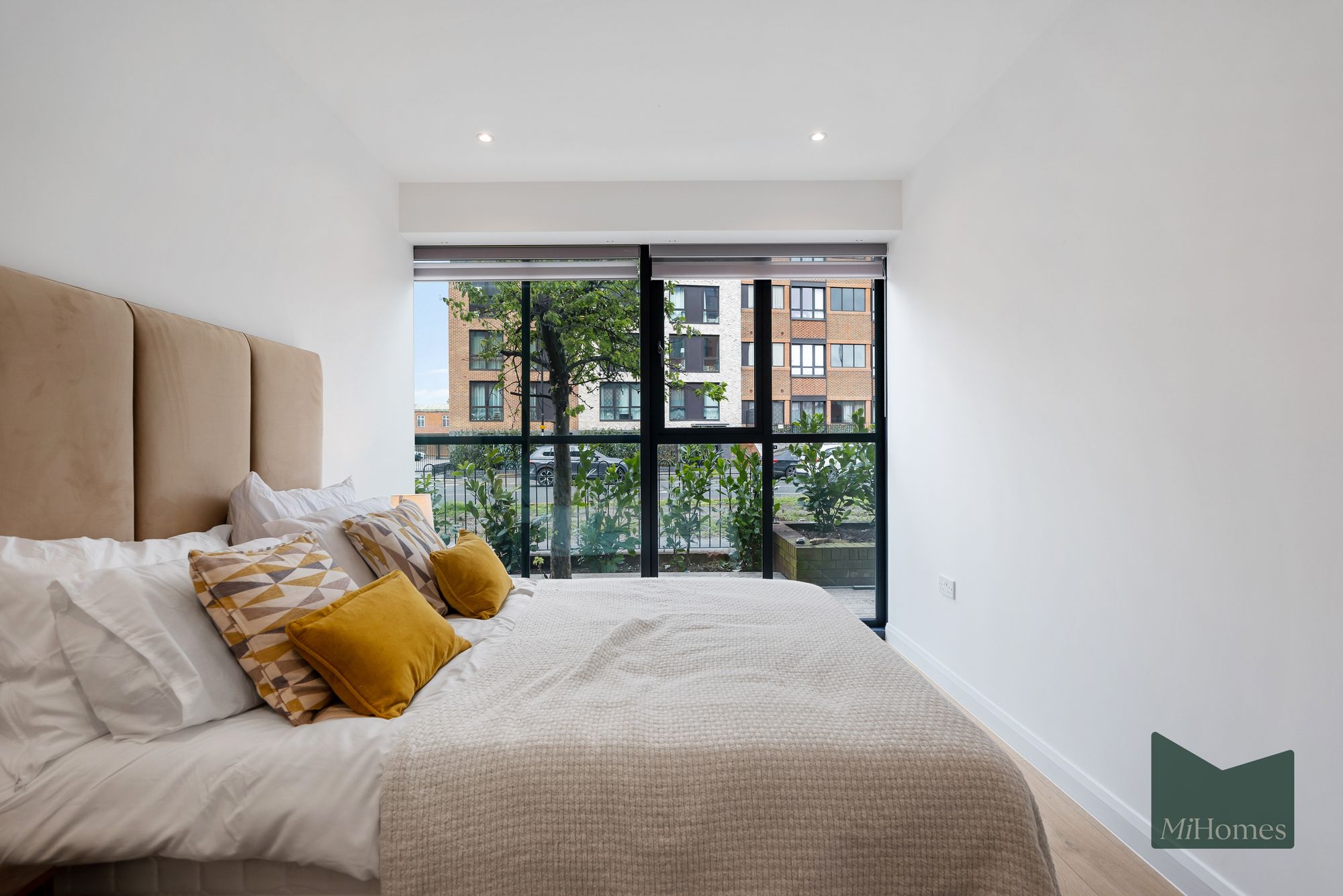Flat Bath Road in Slough