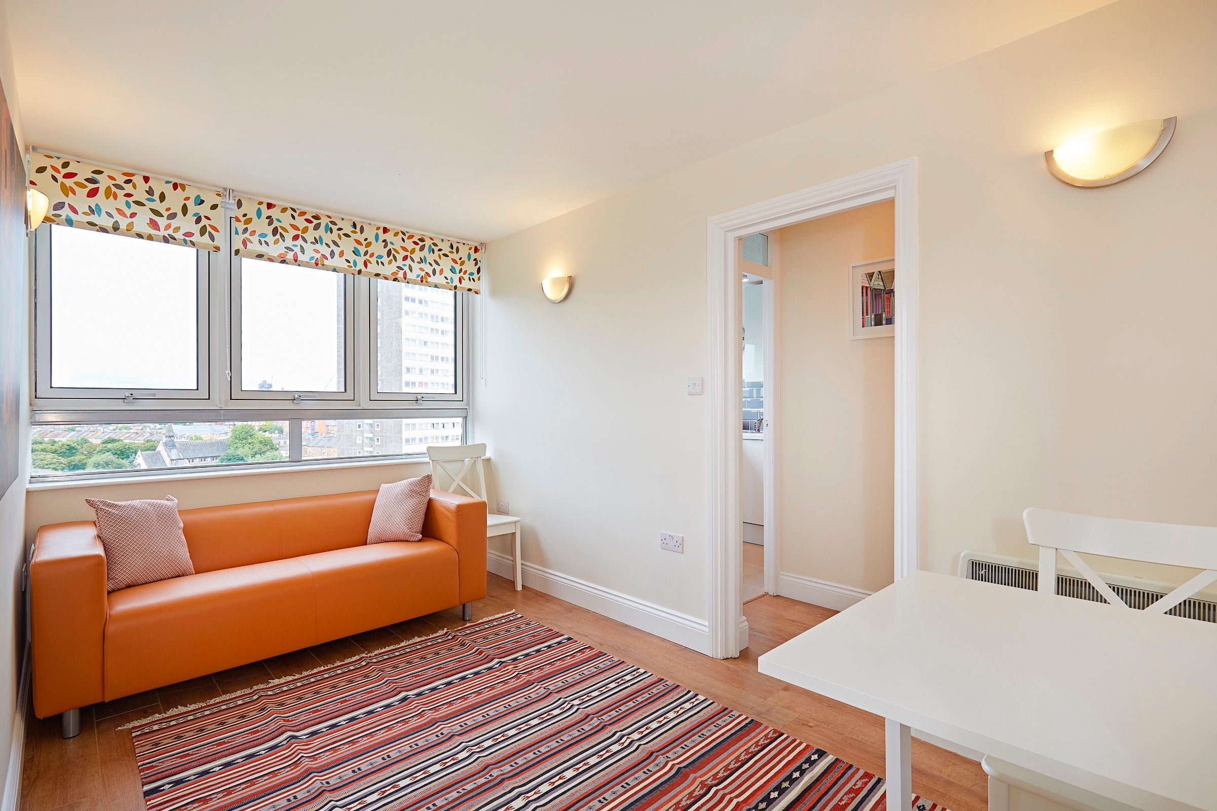 Flat Francis Chichester Way in Greater London