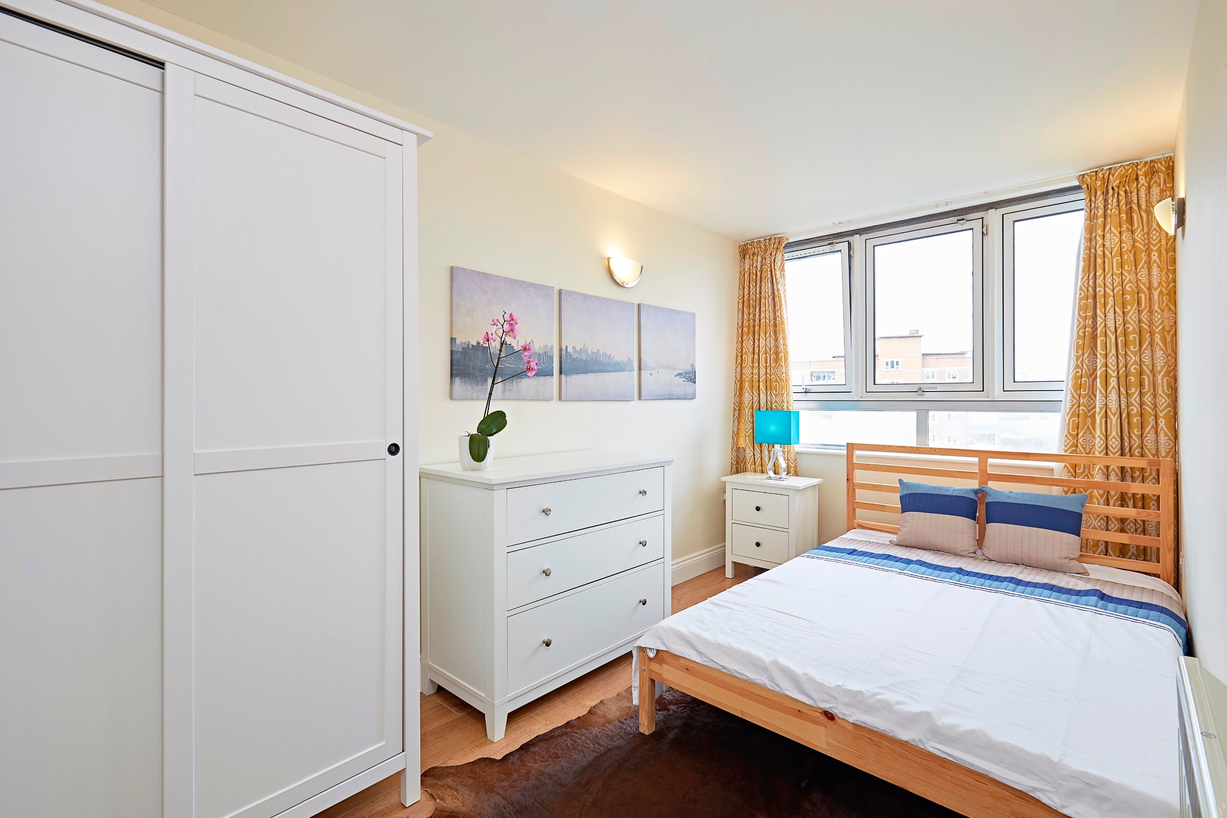 Flat Francis Chichester Way in Greater London