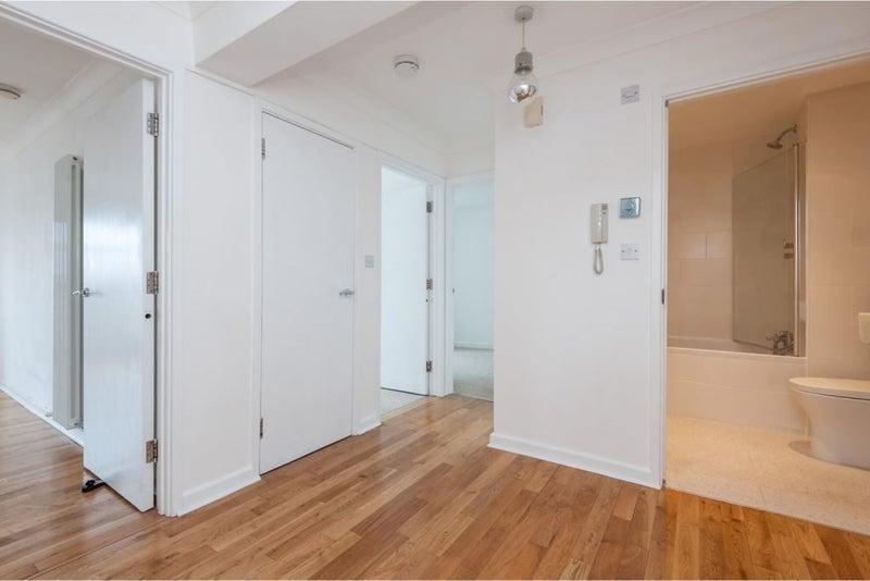 Room Weardale Road in Greater London