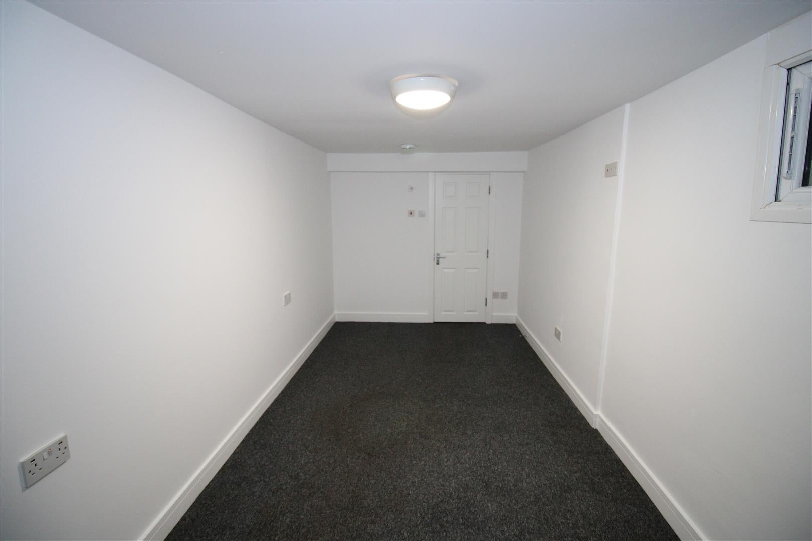 Flat Woodfield Road in Blackpool