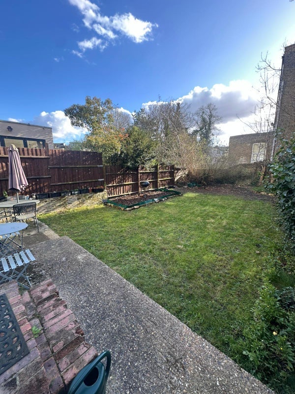 Room Alexandra Grove in Greater London