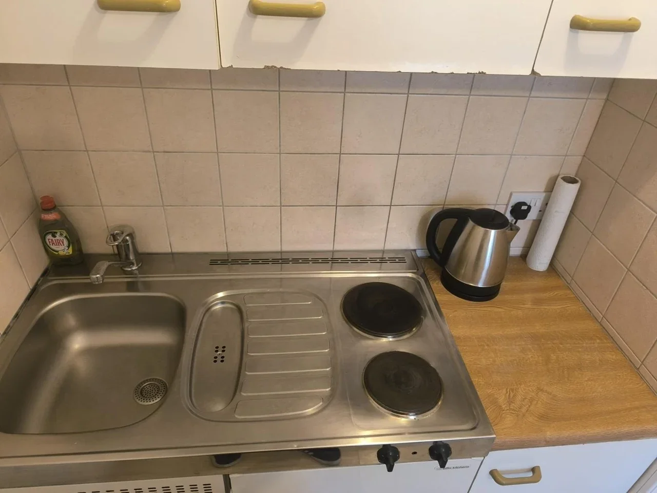 Room Mornington Road in Greater London