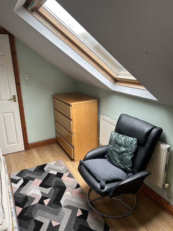 Room Lansdowne Road in Cardiff