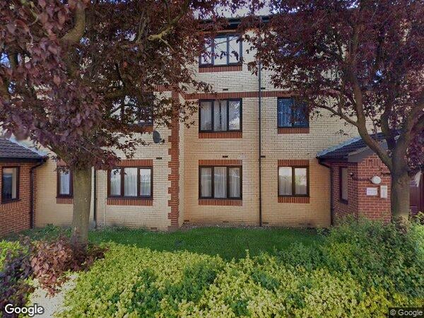 Flat Churchill Close in Dartford