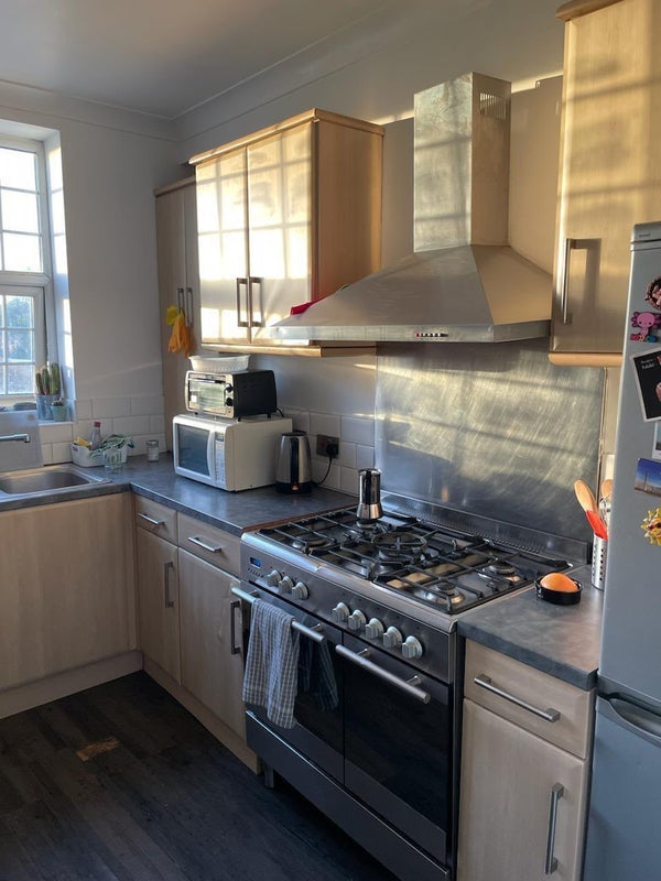 Room Mare Street in Greater London