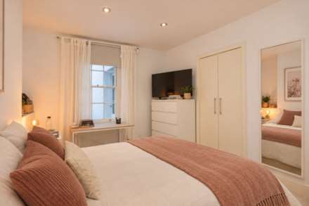 Flat Denbigh Street in London