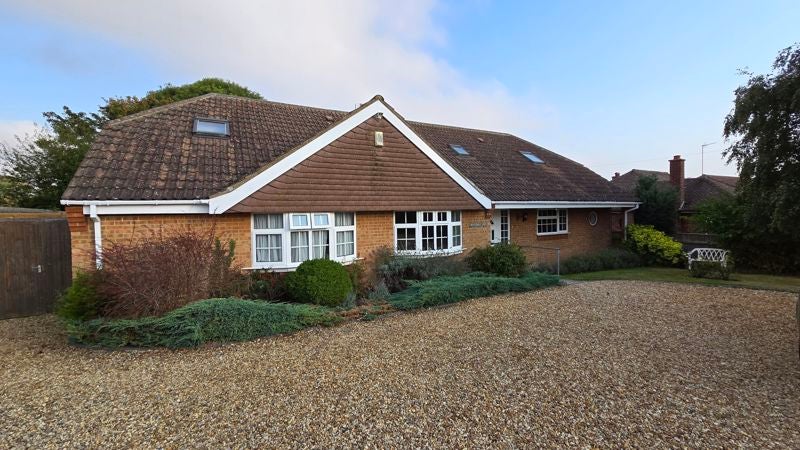 House Manor Road in Huntingdonshire