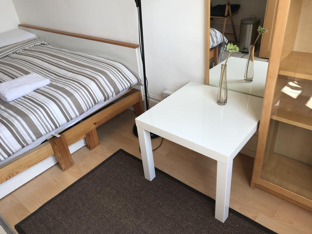 Flat Claverton Street in City of Westminster