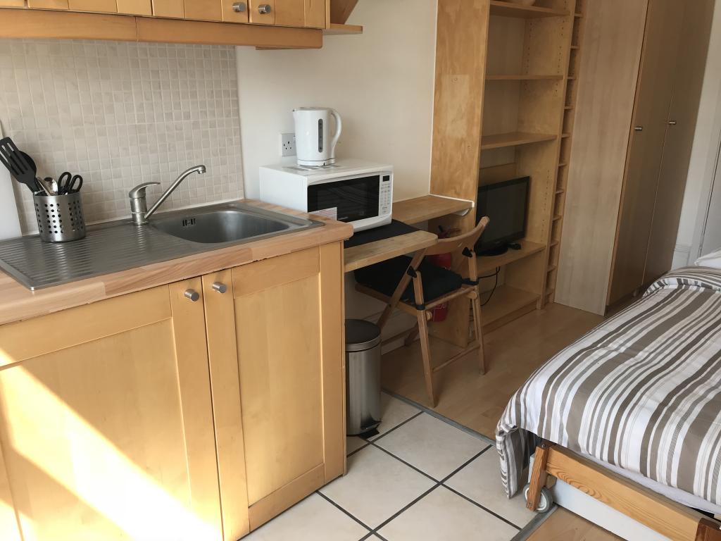 Flat Claverton Street in City of Westminster